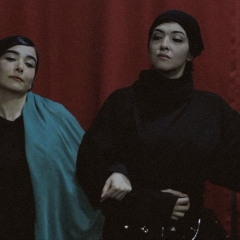 
The play Hamlet by the Namay-e Nazdik Theater Group has been selected among 42 works from various countries. These performances will take place from October 16 to 26, 2025, in the city of Ankara. Hamlet will be staged on October 22 at 8:00 p.m. in the Yılmaz Güney Hall.

The festival, held under the theme “Theater and the City,” is organized in collaboration with the Center for Art, Culture, and Migration Activities (KOSAGEM) and several municipalities of Ankara. The aim of this event is to promote theater as a means of dialogue and cultural exchange within the urban space.

The Namay-e Nazdik Group will participate in the festival with its production of Hamlet, which combines elements of traditional Iranian theater—such as Ta’zieh and Pardeh-khani—with Shakespeare’s classic text. This participation offers an exceptional opportunity to present Iranian art and culture on an international stage.